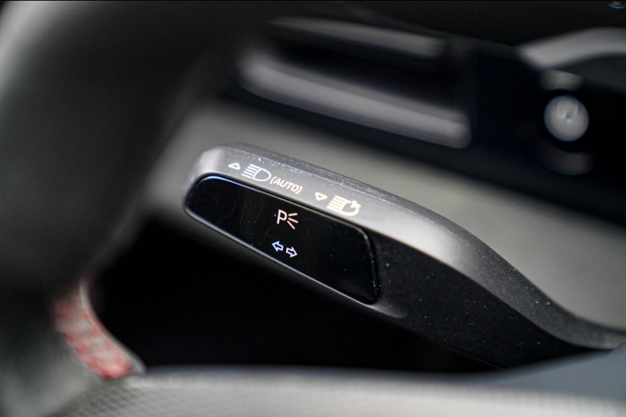 Porsche Taycan Sport Turismo GTS 93 kWh | Luchtvering / LIFT | Bose surround sound | Panorama | Luxe Leder / Alcantara | Sfeerverl