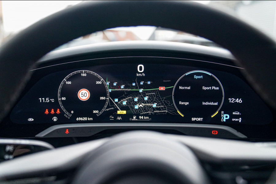 Porsche Taycan Sport Turismo GTS 93 kWh | Luchtvering / LIFT | Bose surround sound | Panorama | Luxe Leder / Alcantara | Sfeerverl