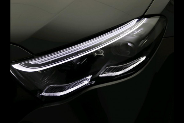 Mercedes-Benz E-Klasse 300 e Sport Edition AMG Line | Panorama Schuif-Kanteldak | Distronic | Lederen bekleding | Alarm | Parkeerpakket met 360°-camera | 20 Inch AMG Velgen. Inclusief 24 maanden MB Certified garantie voor Europa.