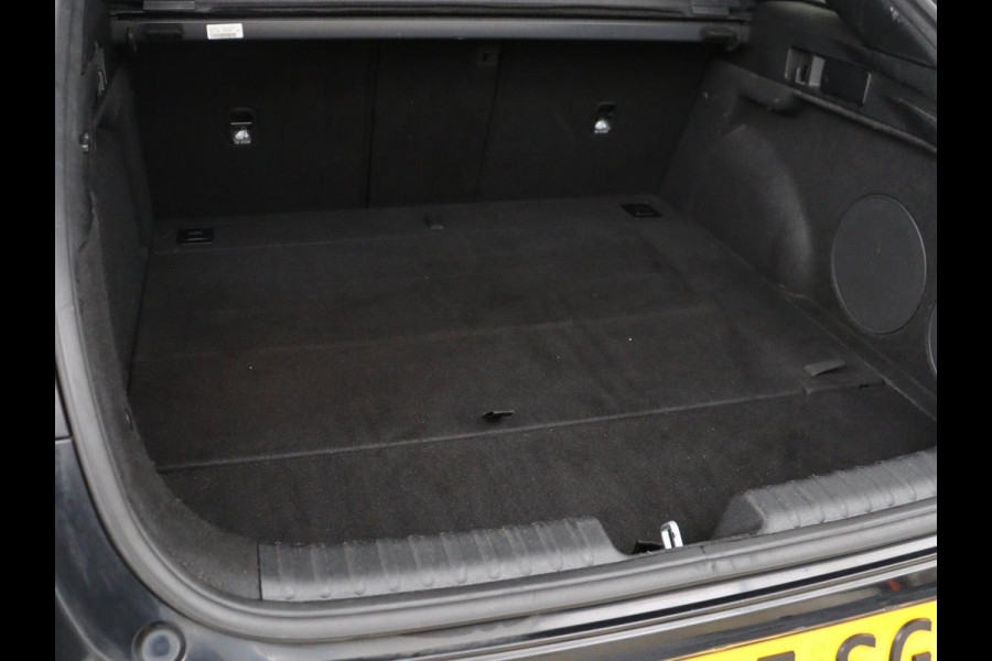 Kia ProCeed 1.5 T-GDI GT-PlusLine | Panoramadak | Leder/Alcantara | Adaptive cruise | Stoelverwarming | Carplay | Full LED | Navigatie | Stuurverwarming | JBL Sound