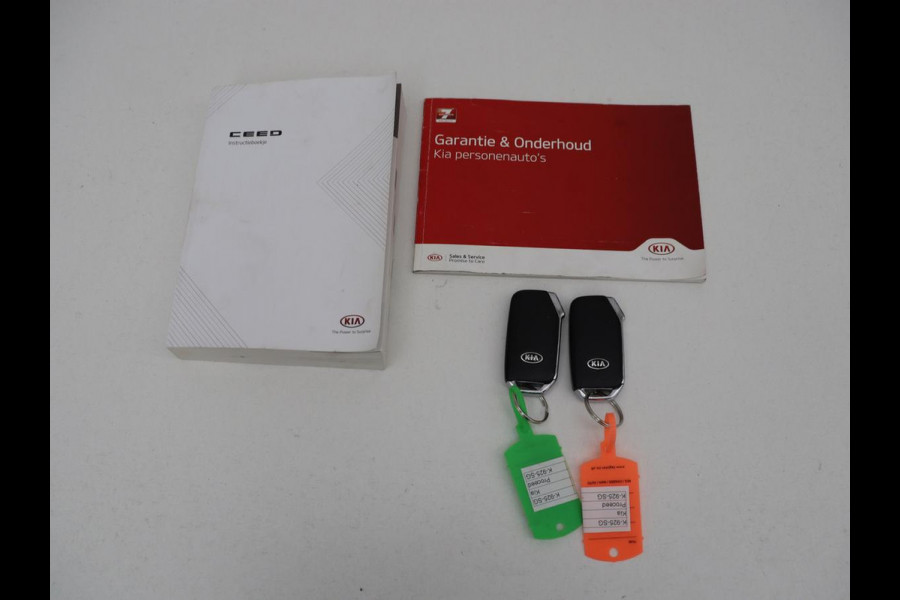 Kia ProCeed 1.5 T-GDI GT-PlusLine | Panoramadak | Leder/Alcantara | Adaptive cruise | Stoelverwarming | Carplay | Full LED | Navigatie | Stuurverwarming | JBL Sound