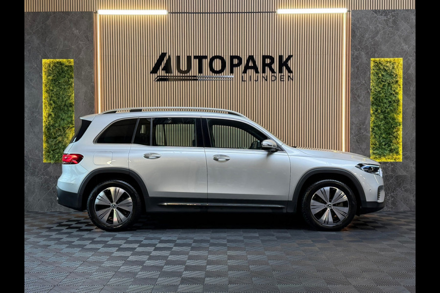 Mercedes-Benz EQB 350 4MATIC AMG Line 67 kWh CAMERA|CARPLAY|SFEERVERLICHTING|ELEKT KOFFERKLEP|GARANTIE 2028|DEALER ONDERHOUDEN