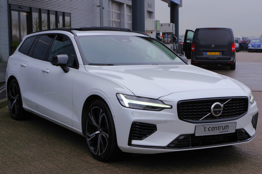 Volvo V60 2.0 T8 456 PK Plug-in Hybrid AWD Ultimate Dark Long Range, Panoramadak, Trekhaak, H/K Sound, 360 Camera,