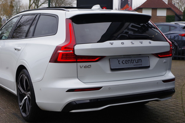 Volvo V60 2.0 T8 456 PK Plug-in Hybrid AWD Ultimate Dark Long Range, Panoramadak, Trekhaak, H/K Sound, 360 Camera,