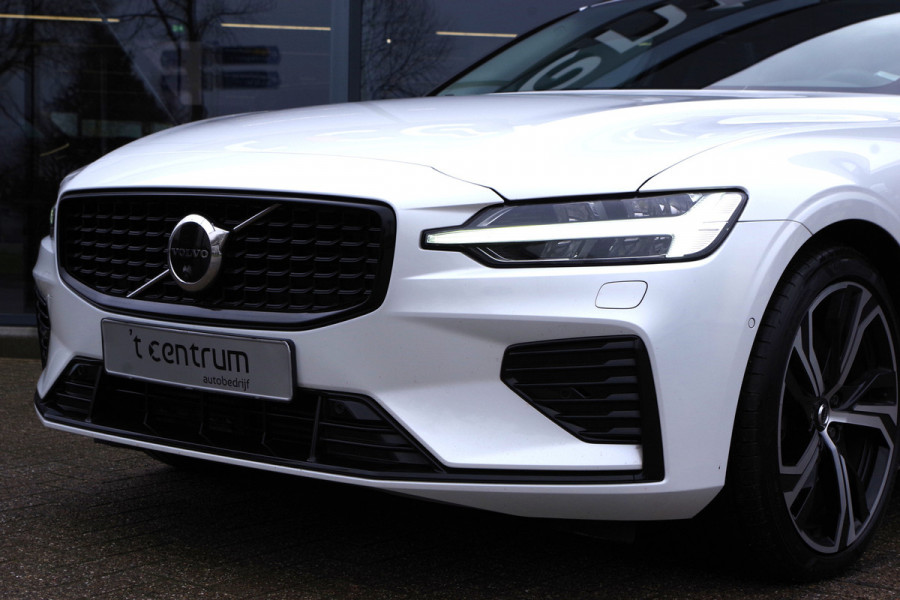 Volvo V60 2.0 T8 456 PK Plug-in Hybrid AWD Ultimate Dark Long Range, Panoramadak, Trekhaak, H/K Sound, 360 Camera,