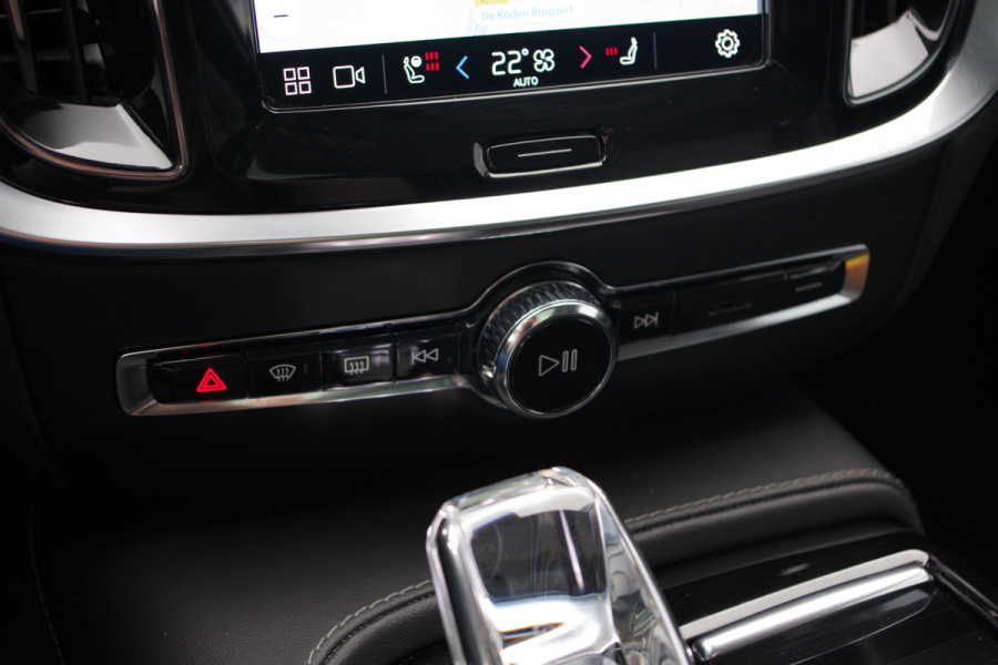 Volvo V60 2.0 T8 456 PK Plug-in Hybrid AWD Ultimate Dark Long Range, Panoramadak, Trekhaak, H/K Sound, 360 Camera,