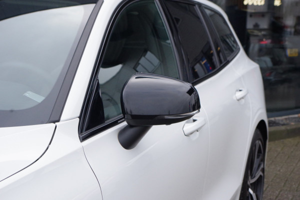 Volvo V60 2.0 T8 456 PK Plug-in Hybrid AWD Ultimate Dark Long Range, Panoramadak, Trekhaak, H/K Sound, 360 Camera,