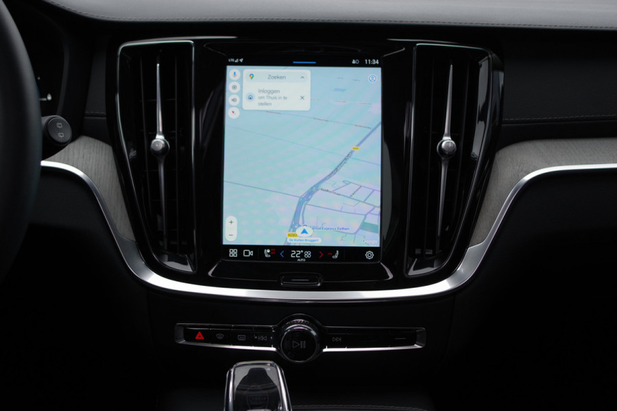 Volvo V60 2.0 T8 456 PK Plug-in Hybrid AWD Ultimate Dark Long Range, Panoramadak, Trekhaak, H/K Sound, 360 Camera,