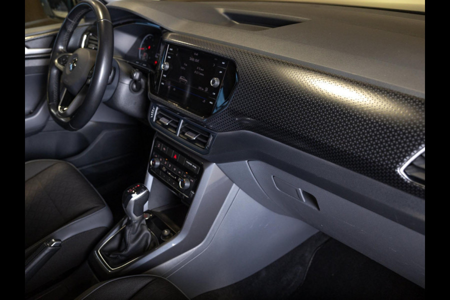 Volkswagen T-Cross 1.0 TSI R-Line / 115pk / Adaptieve cruise control / Automatische klimaatregeling /