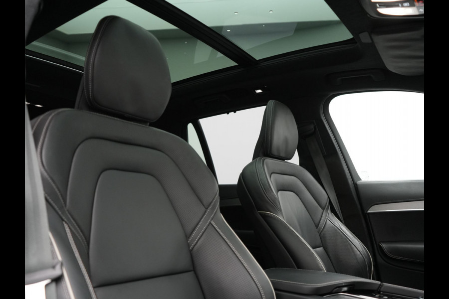 Volvo XC90 T8 Recharge AWD Ultimate Dark Plug In Hybrid Long Range 7 Zits 456pk Dealer O.H PHEV | Luchtvering | Trekhaak Af Fabriek | Panodak | Bowers & Wilkins | 360 Camera | Head Up | Adaptive Cruise | Lederen Sportstoelen Memory & Verwarmd | Keyless | Navigatie | Blis | Virtual