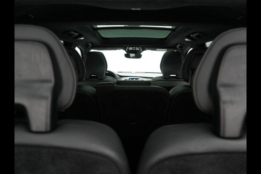 Volvo XC90 T8 Recharge AWD Ultimate Dark Plug In Hybrid Long Range 7 Zits 456pk Dealer O.H PHEV | Luchtvering | Trekhaak Af Fabriek | Panodak | Bowers & Wilkins | 360 Camera | Head Up | Adaptive Cruise | Lederen Sportstoelen Memory & Verwarmd | Keyless | Navigatie | Blis | Virtual