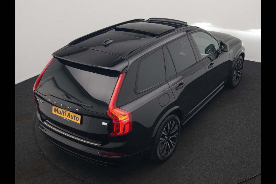 Volvo XC90 T8 Recharge AWD Ultimate Dark Plug In Hybrid Long Range 7 Zits 456pk Dealer O.H PHEV | Luchtvering | Trekhaak Af Fabriek | Panodak | Bowers & Wilkins | 360 Camera | Head Up | Adaptive Cruise | Lederen Sportstoelen Memory & Verwarmd | Keyless | Navigatie | Blis | Virtual