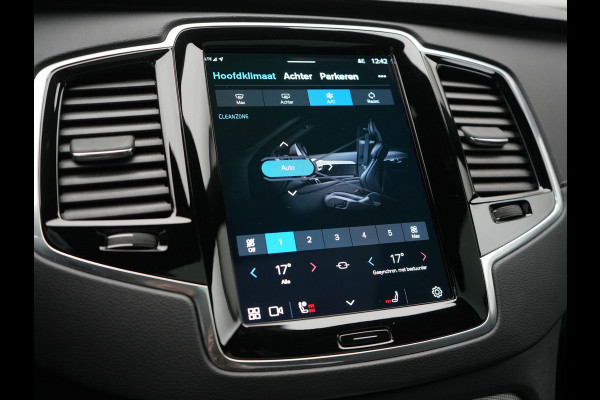 Volvo XC90 T8 Recharge AWD Ultimate Dark Plug In Hybrid Long Range 7 Zits 456pk Dealer O.H PHEV | Luchtvering | Trekhaak Af Fabriek | Panodak | Bowers & Wilkins | 360 Camera | Head Up | Adaptive Cruise | Lederen Sportstoelen Memory & Verwarmd | Keyless | Navigatie | Blis | Virtual