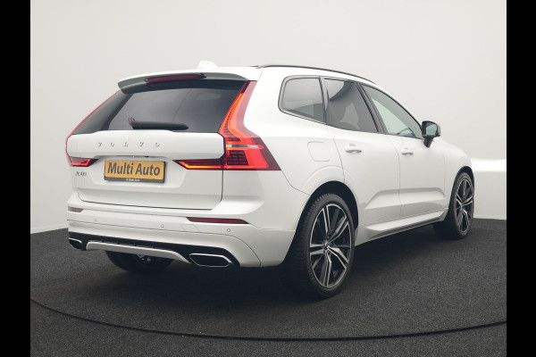 Volvo XC60 Recharge T8 AWD R-Design Plug In Hybrid 391pk Dealer O.H. PHEV | Panodak | Luchtvering | Head Up | Camera | Harman & Kardon | Sportstoelen Memory & Verwarmd | 21"L.M | Apple Carplay | Keyless | Blis | Virtual | Navigatie | DAB |
