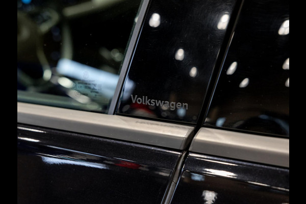 Volkswagen Golf 1.5 TSI / 150pk / Panorama dak / Trekhaak / Elektrische stoelverstelling /