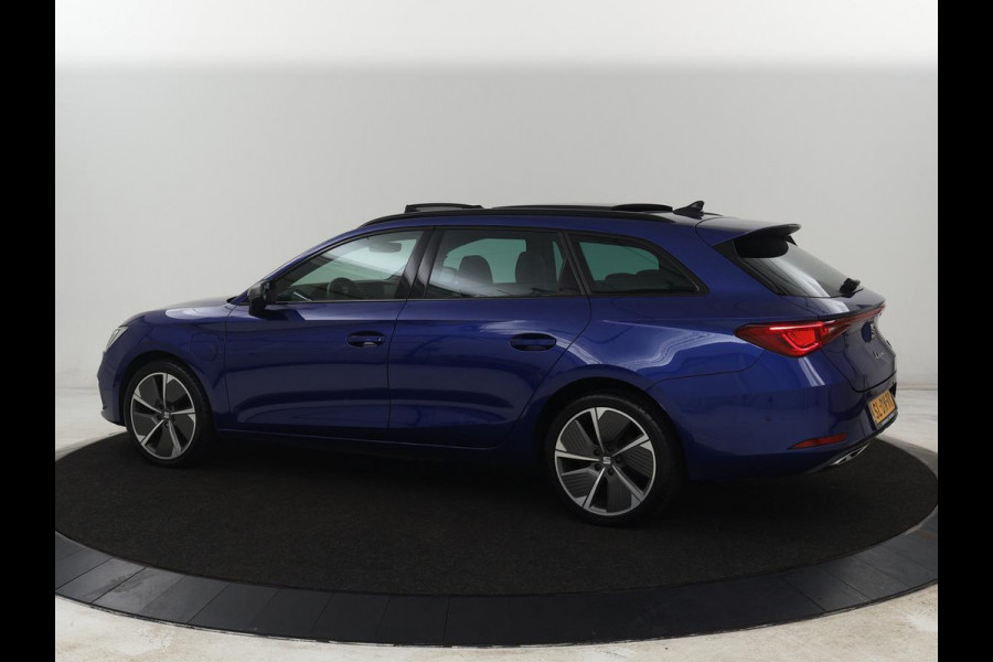 Seat Leon 1.4 TSI eHybrid PHEV FR | Panoramadak | Stoelverwarming | Leder/Alcantara | Adaptive cruise | Camera | Carplay | Navigatie | Stuurverwarming | Plug In