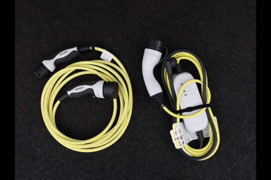 Seat Leon 1.4 TSI eHybrid PHEV FR | Panoramadak | Stoelverwarming | Leder/Alcantara | Adaptive cruise | Camera | Carplay | Navigatie | Stuurverwarming | Plug In