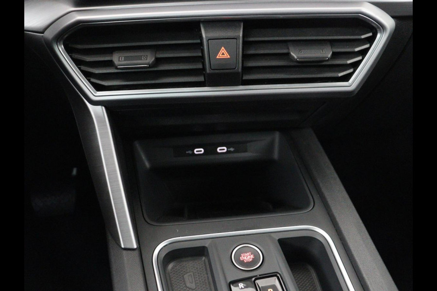 Seat Leon 1.4 TSI eHybrid PHEV FR | Panoramadak | Stoelverwarming | Leder/Alcantara | Adaptive cruise | Camera | Carplay | Navigatie | Stuurverwarming | Plug In
