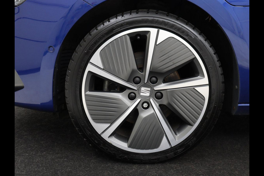 Seat Leon 1.4 TSI eHybrid PHEV FR | Panoramadak | Stoelverwarming | Leder/Alcantara | Adaptive cruise | Camera | Carplay | Navigatie | Stuurverwarming | Plug In