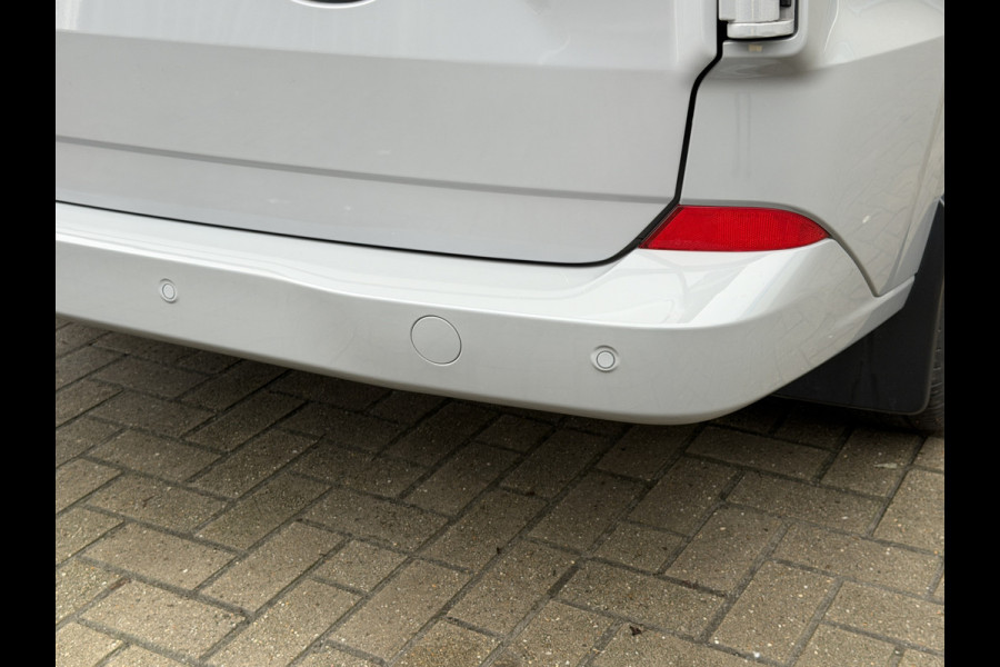 Ford E-Transit Cust. 320 L1H1 Limited 65 kWh/ 218 PK Direct leverbaar/stoel&stuur verwaming/B&O/ Camera