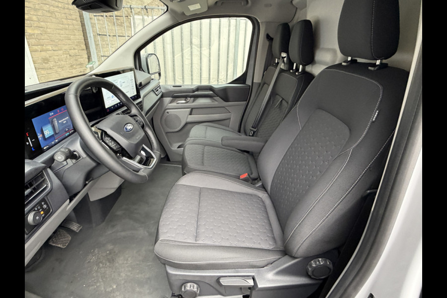 Ford E-Transit Cust. 320 L1H1 Limited 65 kWh/ 218 PK Direct leverbaar/stoel&stuur verwaming/B&O/ Camera