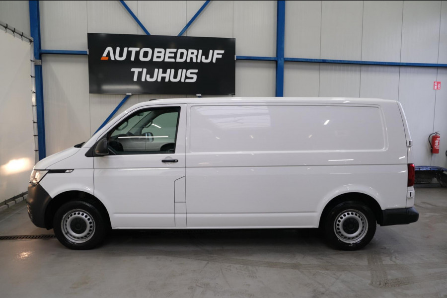 Volkswagen Transporter 2.0 TDI 150PK L2H1 Automaat - N.A.P. Airco, Navi, Cruise, Camera.