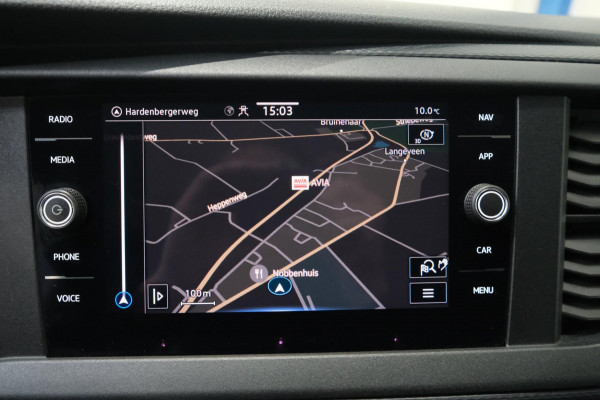 Volkswagen Transporter 2.0 TDI 150PK L2H1 Automaat - N.A.P. Airco, Navi, Cruise, Camera.