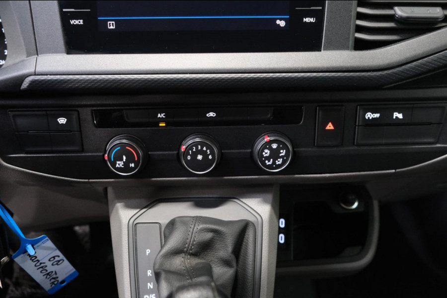 Volkswagen Transporter 2.0 TDI 150PK L2H1 Automaat - N.A.P. Airco, Navi, Cruise, Camera.