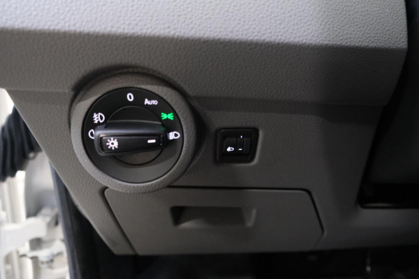 Volkswagen Transporter 2.0 TDI 150PK L2H1 Automaat - N.A.P. Airco, Navi, Cruise, Camera.