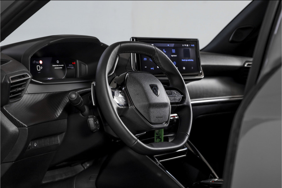 Peugeot 2008 1.2 Hybrid 145 Allure - Automaat | Afn. Trekhaak | Dig. Cockpit | Adapt. Cruise | Stoelverw. | PDC | Camera | App. Connect | ECC | DAB | LM 17" | 5375