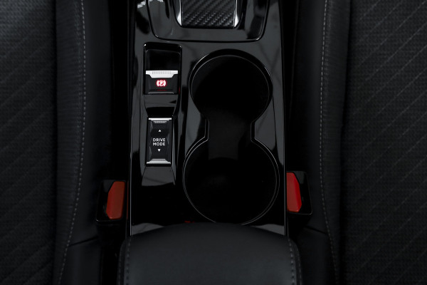 Peugeot 2008 1.2 Hybrid 145 Allure - Automaat | Dig. Cockpit | Adapt. Cruise | Stoelverw. | PDC | Camera | App. Connect | ECC | DAB | LM 17" | 5034