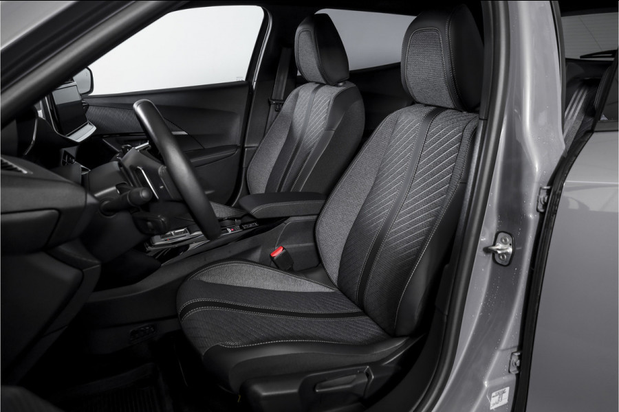 Peugeot 2008 1.2 Hybrid 145 Allure - Automaat | Dig. Cockpit | Adapt. Cruise | Stoelverw. | PDC | Camera | App. Connect | ECC | DAB | LM 17" | 2456