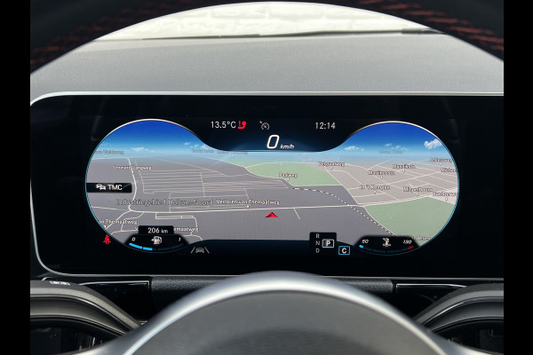 Mercedes-Benz B-Klasse 200 Business Solution AMG | Pano | Trekhaak | Memory | Sfeerverlichting