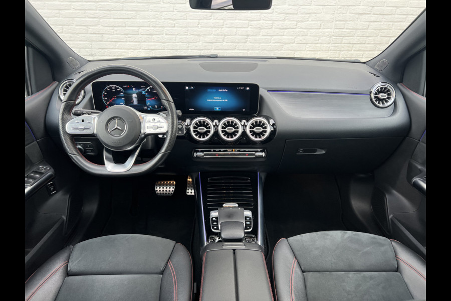 Mercedes-Benz B-Klasse 200 Business Solution AMG | Pano | Trekhaak | Memory | Sfeerverlichting