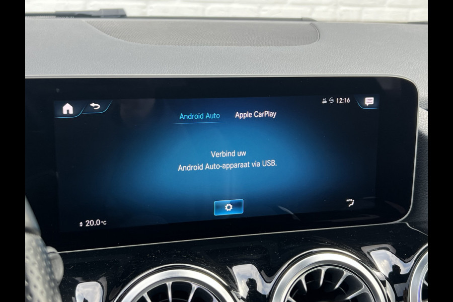 Mercedes-Benz B-Klasse 200 Business Solution AMG | Pano | Trekhaak | Memory | Sfeerverlichting