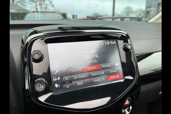 Peugeot 108 1.0 e-VTi Collection TOP! Media Apple/ Android - Climate - Camera - LED