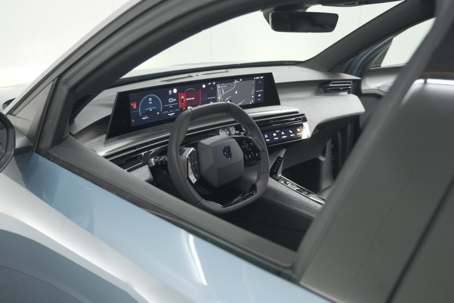 Peugeot 3008 1.2 Hybrid 145 GT | Trekhaak | Elektronische Kofferklep | Adaptieve Cruise Control | Camera