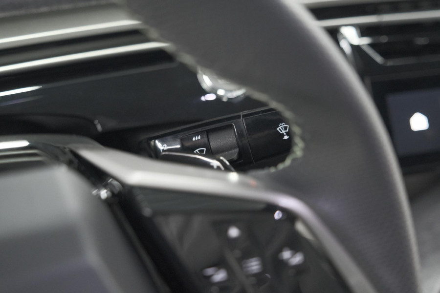 Peugeot 3008 1.2 Hybrid 145 GT | Trekhaak | Elektronische Kofferklep | Adaptieve Cruise Control | Camera