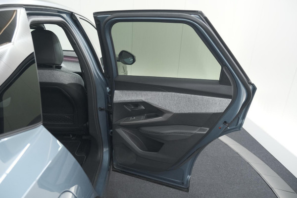 Peugeot 3008 1.2 Hybrid 145 GT | Trekhaak | Elektronische Kofferklep | Adaptieve Cruise Control | Camera