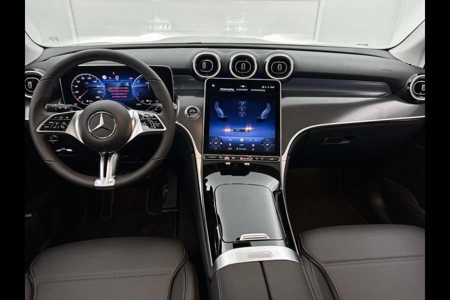 Mercedes-Benz GLC 300e 4MATIC Business Solution Luxury | Panoramaschuifdak | Trekhaak | Smartphone integratie | Easypack achterklep | URBAN GUARD voertuigbescherming plus | Stoelverwarming voor |