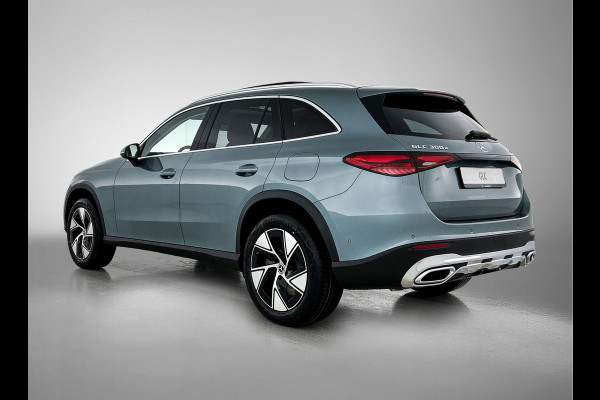 Mercedes-Benz GLC 300e 4MATIC Business Solution Luxury | Panoramaschuifdak | Trekhaak | Smartphone integratie | Easypack achterklep | URBAN GUARD voertuigbescherming plus | Stoelverwarming voor |