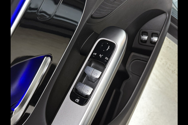 Mercedes-Benz GLC 300e 4MATIC Business Solution Luxury | Panoramaschuifdak | Trekhaak | Smartphone integratie | Easypack achterklep | URBAN GUARD voertuigbescherming plus | Stoelverwarming voor |