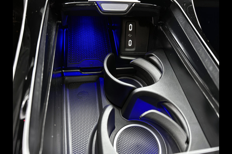 Mercedes-Benz GLC 300e 4MATIC Business Solution Luxury | Panoramaschuifdak | Trekhaak | Smartphone integratie | Easypack achterklep | URBAN GUARD voertuigbescherming plus | Stoelverwarming voor |