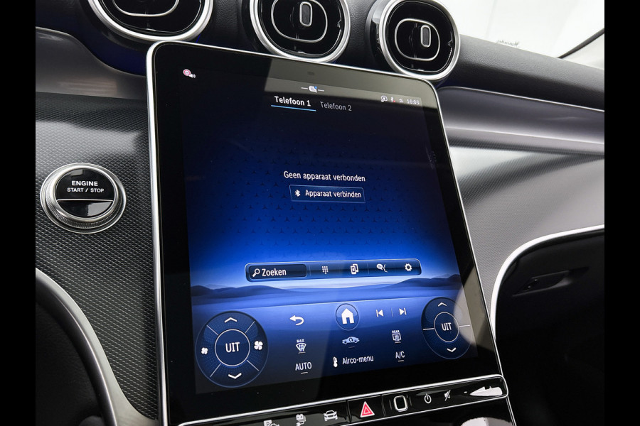 Mercedes-Benz GLC 300e 4MATIC Business Solution Luxury | Panoramaschuifdak | Trekhaak | Smartphone integratie | Easypack achterklep | URBAN GUARD voertuigbescherming plus | Stoelverwarming voor |