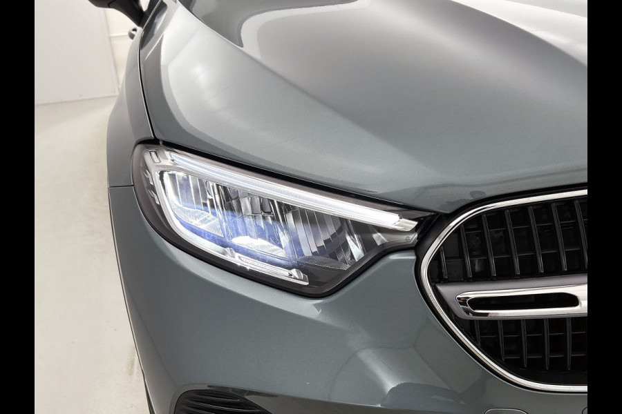 Mercedes-Benz GLC 300e 4MATIC Business Solution Luxury | Panoramaschuifdak | Trekhaak | Smartphone integratie | Easypack achterklep | URBAN GUARD voertuigbescherming plus | Stoelverwarming voor |