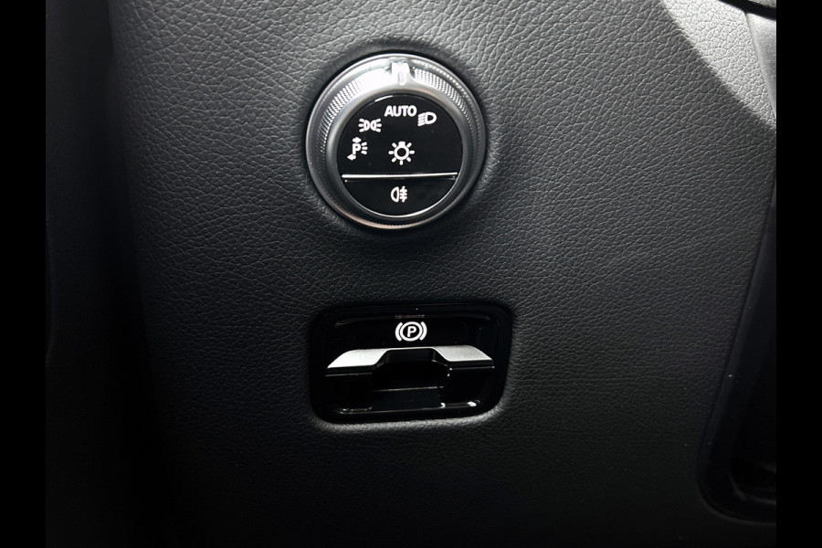 Mercedes-Benz GLC 300e 4MATIC Business Solution Luxury | Panoramaschuifdak | Trekhaak | Smartphone integratie | Easypack achterklep | URBAN GUARD voertuigbescherming plus | Stoelverwarming voor |