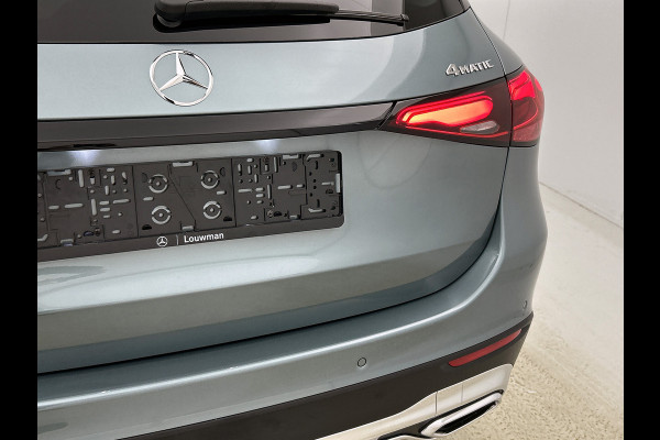 Mercedes-Benz GLC 300e 4MATIC Business Solution Luxury | Panoramaschuifdak | Trekhaak | Smartphone integratie | Easypack achterklep | URBAN GUARD voertuigbescherming plus | Stoelverwarming voor |