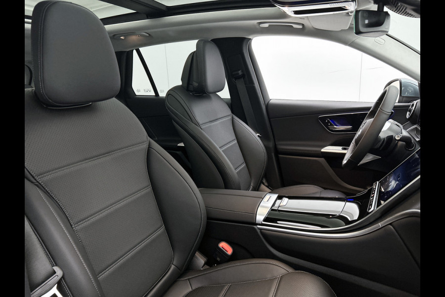 Mercedes-Benz GLC 300e 4MATIC Business Solution Luxury | Panoramaschuifdak | Trekhaak | Smartphone integratie | Easypack achterklep | URBAN GUARD voertuigbescherming plus | Stoelverwarming voor |