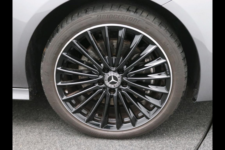 Mercedes-Benz CLA-Klasse Shooting Brake 250 e Business Solution AMG AMG Line | Night Pakket |Panorama Schuif-Kanteldak | Memory Stoelen | Head-up display | Parkeerpakket met 360°-camera. Inclusief 24 maanden MB Certified garantie voor Europa.