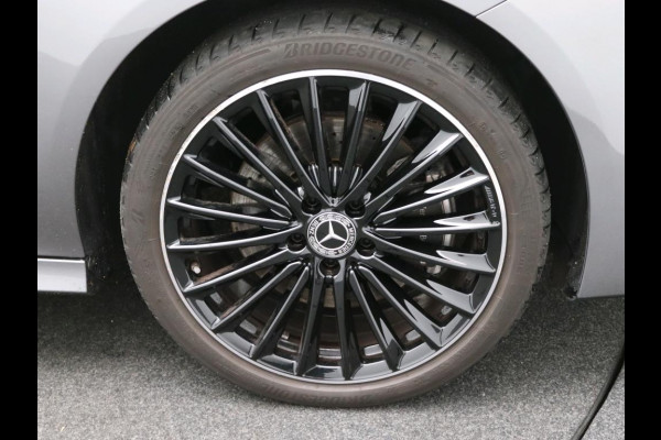 Mercedes-Benz CLA-Klasse Shooting Brake 250 e Business Solution AMG AMG Line | Night Pakket |Panorama Schuif-Kanteldak | Memory Stoelen | Head-up display | Parkeerpakket met 360°-camera. Inclusief 24 maanden MB Certified garantie voor Europa.
